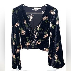 NWOT Urban Outfitters Tie Front Top size Small